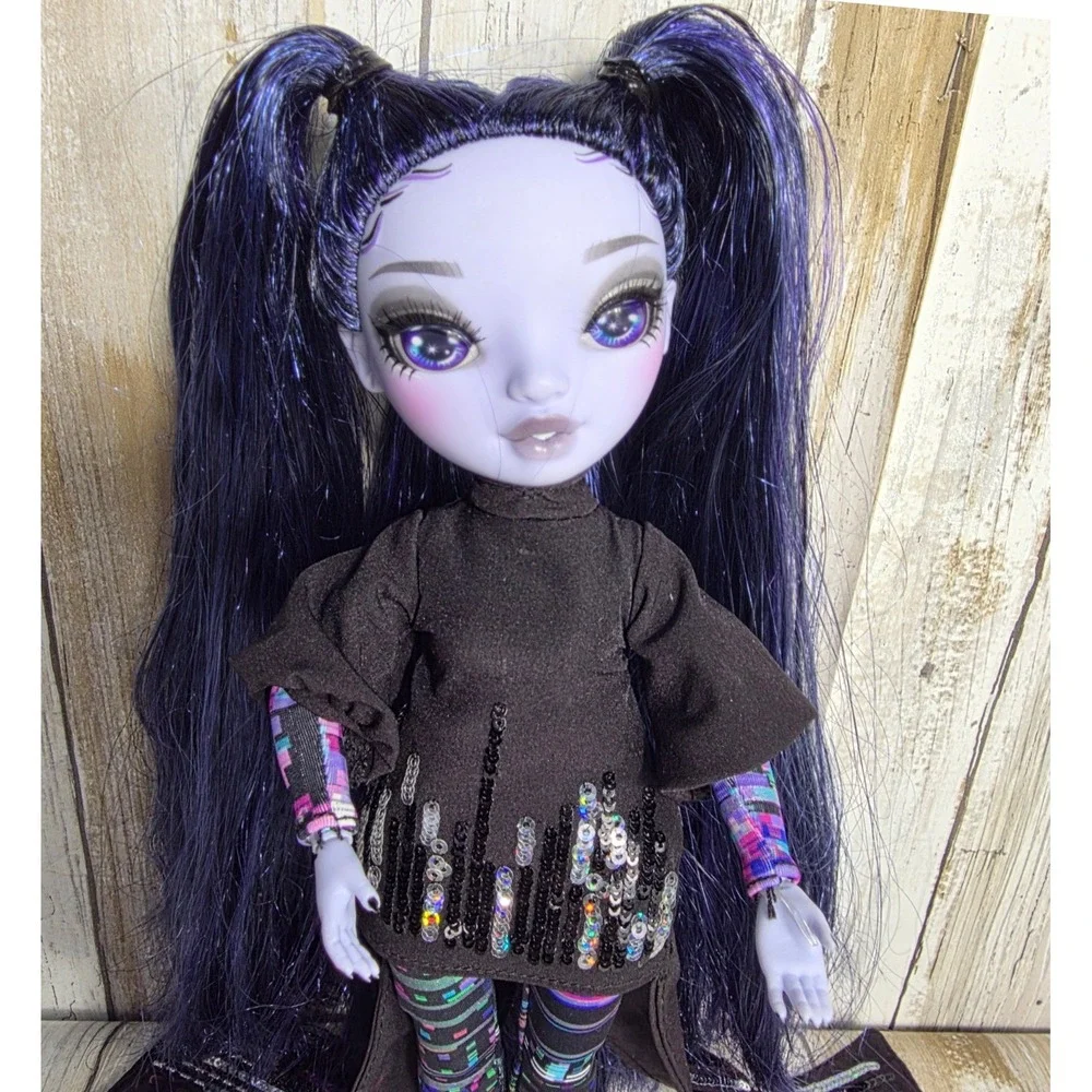 Shadow High Reina Glitch Crowne Fashion Doll Purple Hair MGA Entertainment